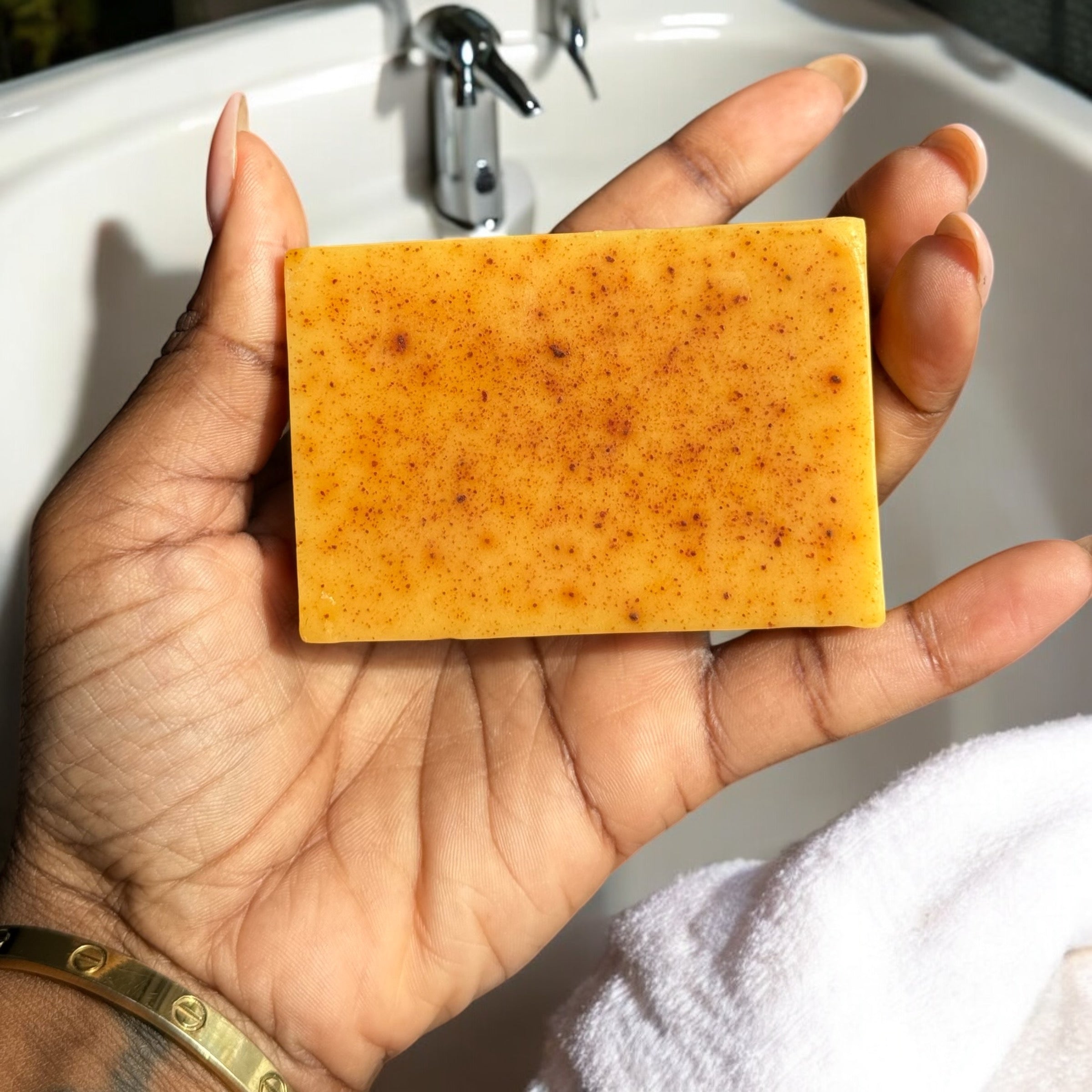 Turmeric and Honey Bar Soap | Natural Brightening & Anti-inflammatory Formula